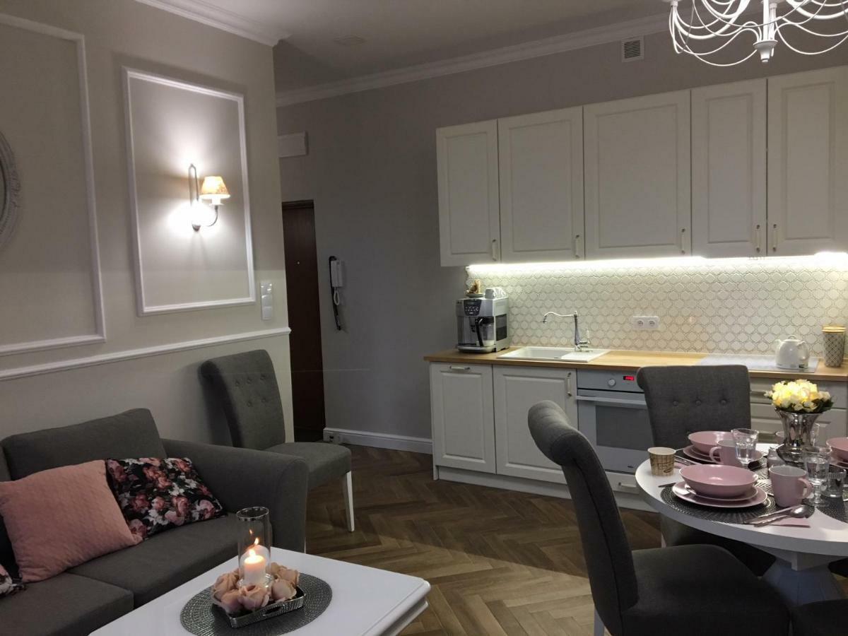 Family & Business Sauna Apartments Sienkiewicza No1 Centrum Plac Lliteratow- Piekny Apartament - 1 Bedroom With Private Sauna, Bath With Hydromassage, Parking Kielce Bagian luar foto